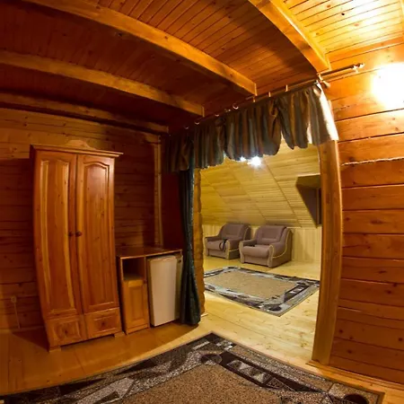 Hotel Edelweiss Carpathians Myhowe Exterior foto