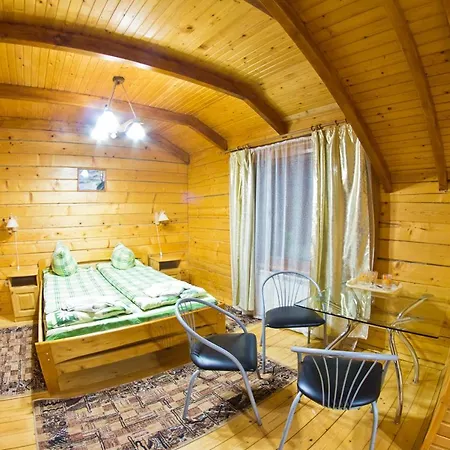Hotel Edelweiss Carpathians Myhowe Exterior foto